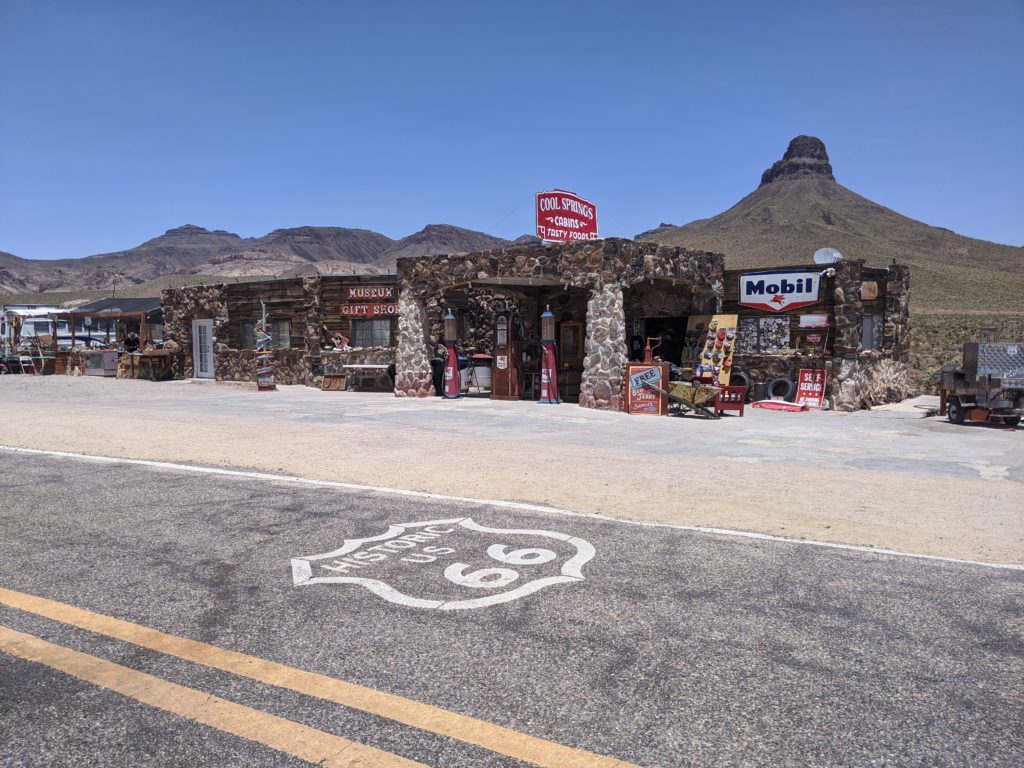 Cool Springs Gas Station in Golden Valley, Arizona