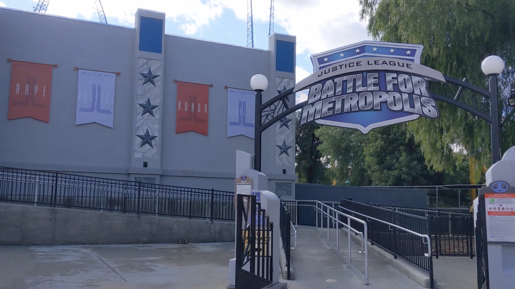 Ride Justice League: Battle For Metropolis at Six Flags Magic Mountain amusement park